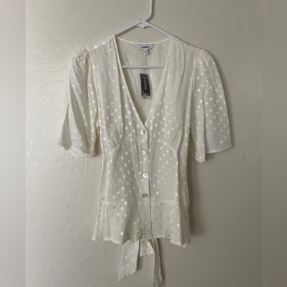 Express White Polka Dot Button-Front V-Neck Blouse